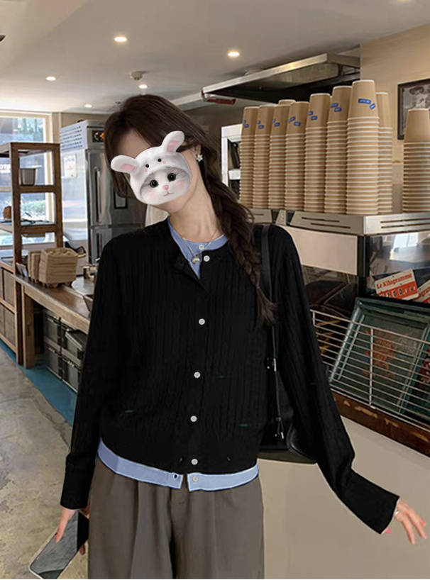 レイヤード風ケーブル編みニットカーディガン