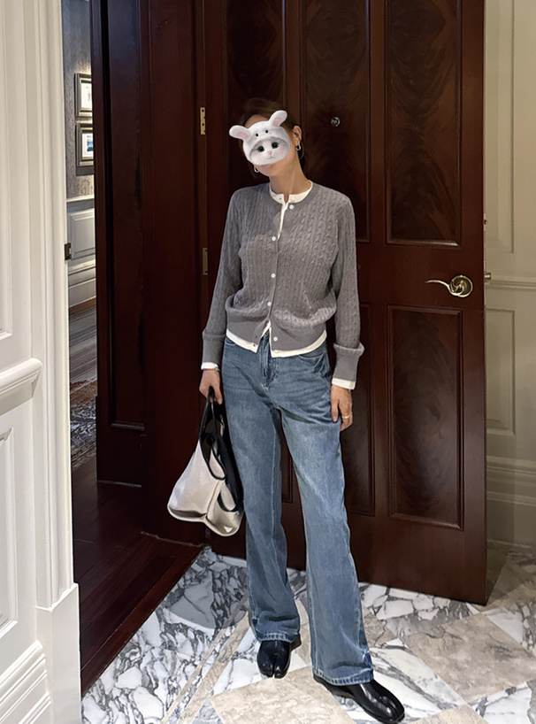 レイヤード風ケーブル編みニットカーディガン