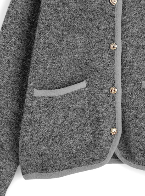 ゴールドボタンニットカーディガン