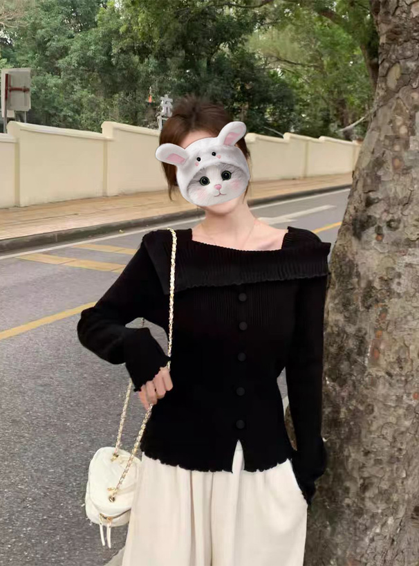 IIROT イロットブラック リブ編み オフショルダートップスドルマンスリーブ IIROT イロットブラック リブ編み オフショルダートップスドルマンスリーブ