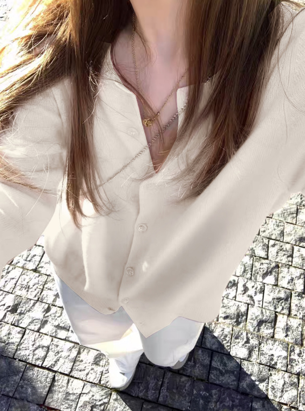 クルーネックニットカーディガン