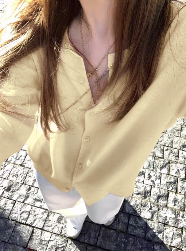 クルーネックニットカーディガン