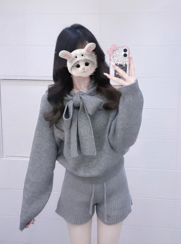 フード付きリボンニットトップス