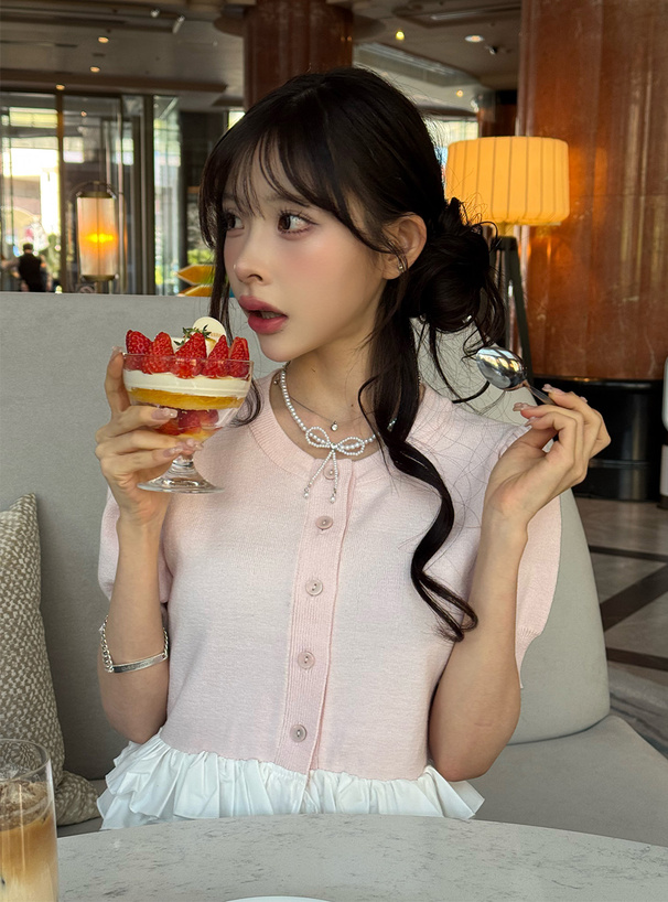 フリルドッキングニットカーディガン