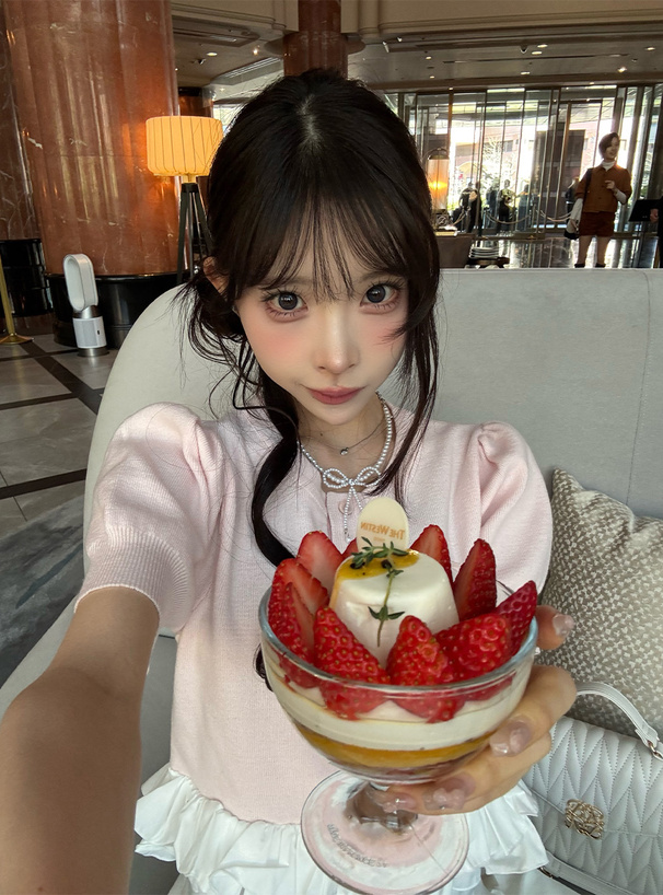 フリルドッキングニットカーディガン