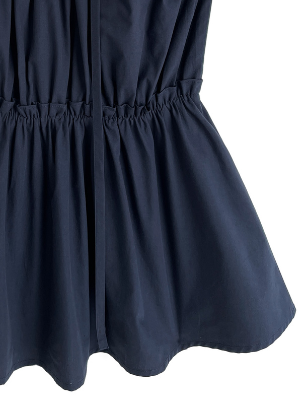 タイ付きギャザーノースリーブトップス