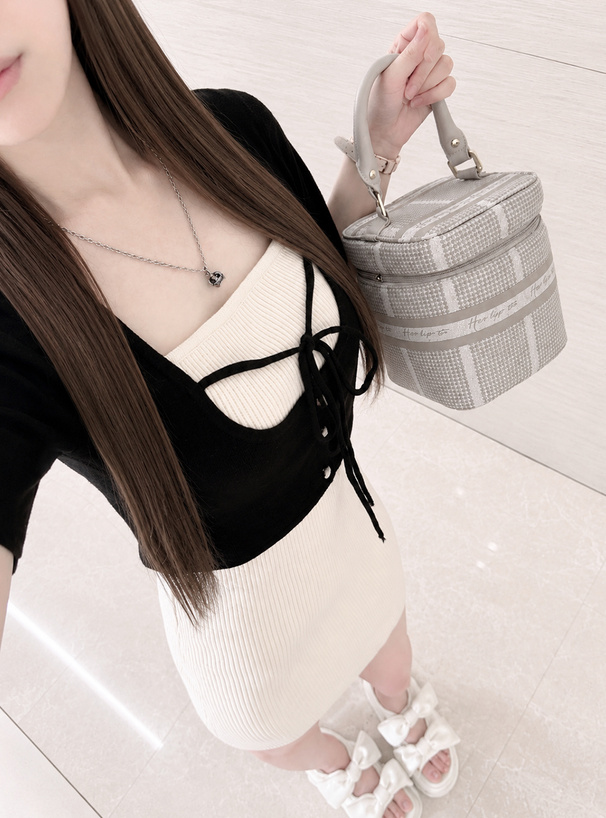 配色レイヤード風ニットミニワンピース