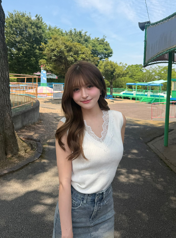 レースVネックノースリーブリブニットトップス