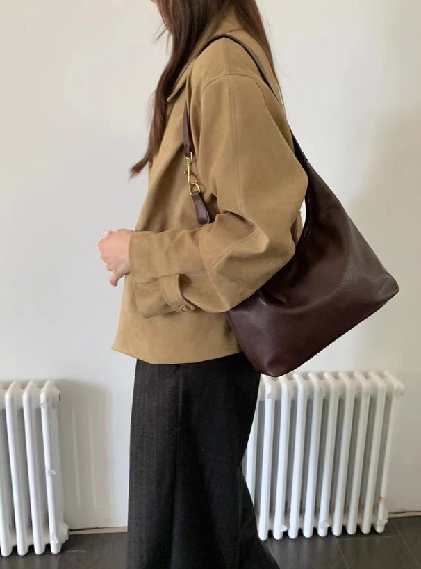 レザーワンハンドルバッグ