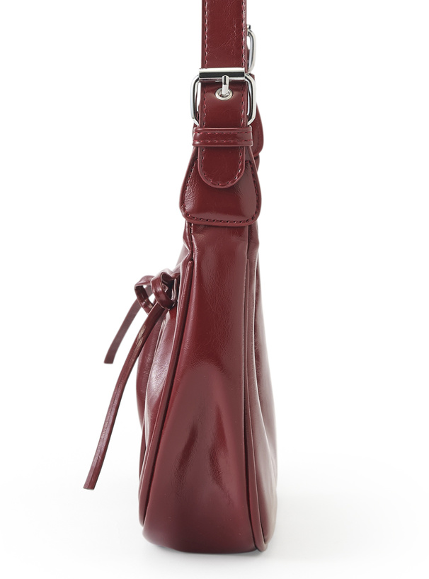 レースアップエナメルショルダーバッグ