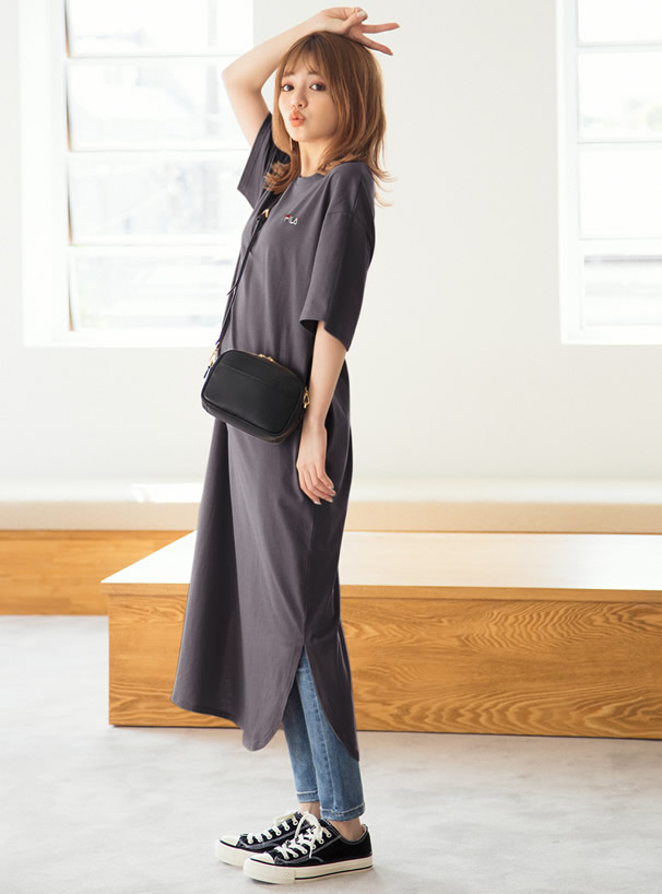Fila刺繍ロゴロングtシャツワンピース Ar019 レディースファッション通販のグレイル Grl 公式