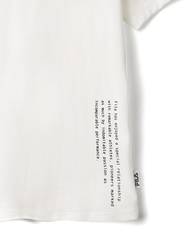 BTS着用モデル ノベルティ付FILAロゴTシャツ