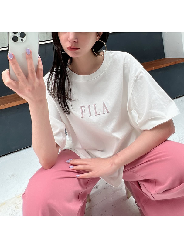 FILAロゴ刺繍サイドスリットTシャツ