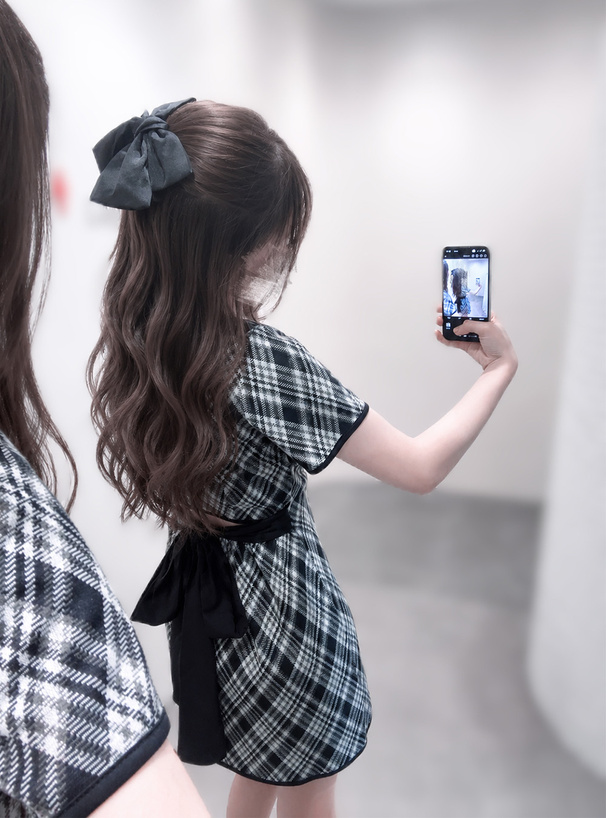 バイアスチェック柄バックオープンリボンミニワンピース