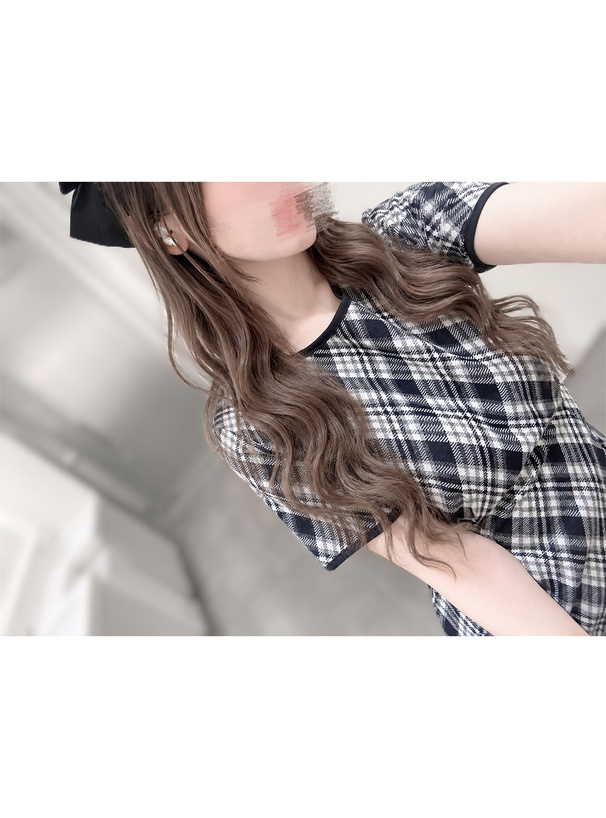 バイアスチェック柄バックオープンリボンミニワンピース