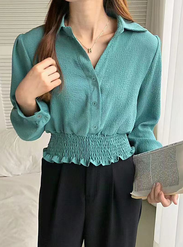 シワ加工シャーリングショート丈ブラウス