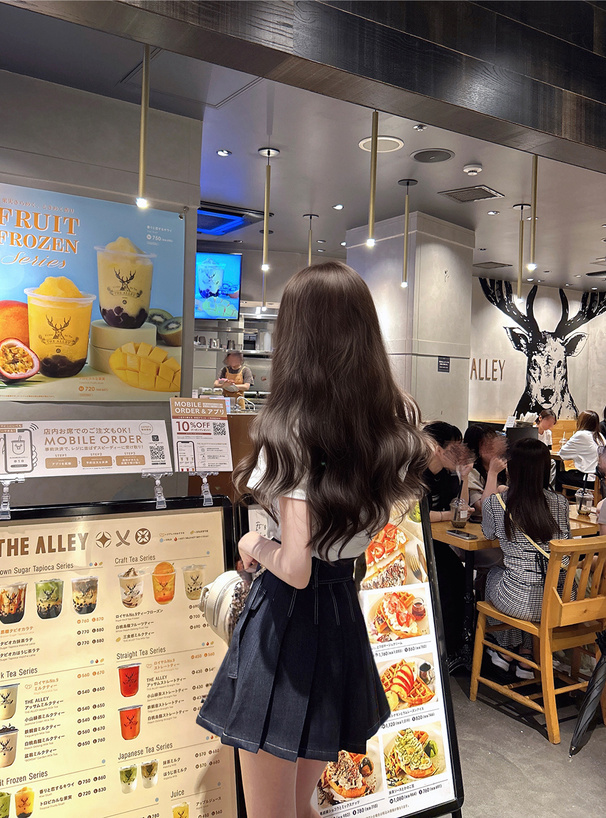 インパン裏地ベルト付きプリーツデニムスカート