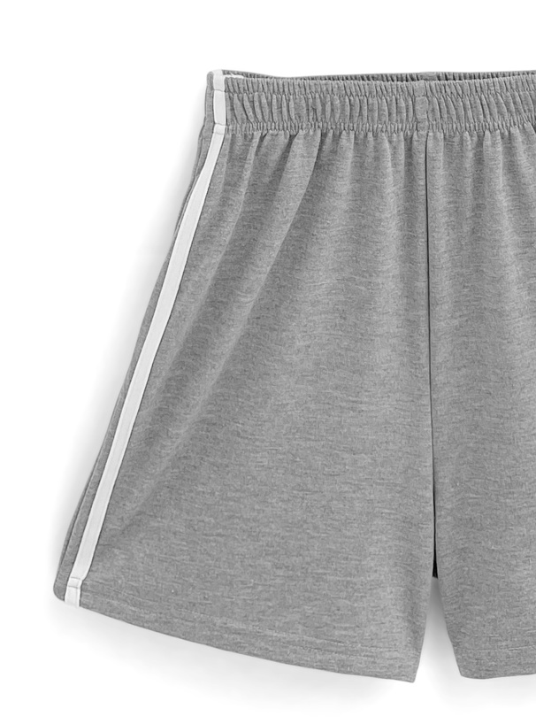 ロゴトップス×ショートパンツスウェットセットアップ