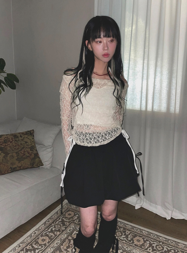カップ付サイドオープンリボントップス