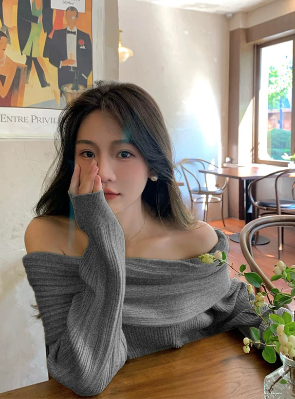 オフショルダーニットミニワンピース