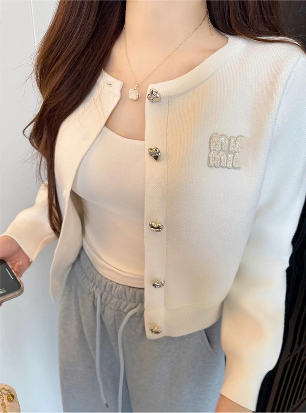 ハートボタンロゴニットカーディガン