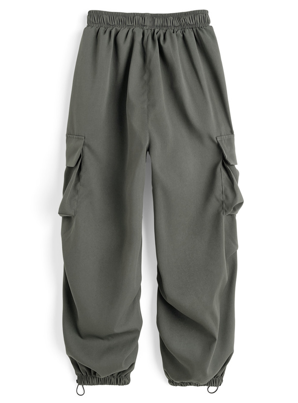 ドロストカーゴポケットワイドパンツ