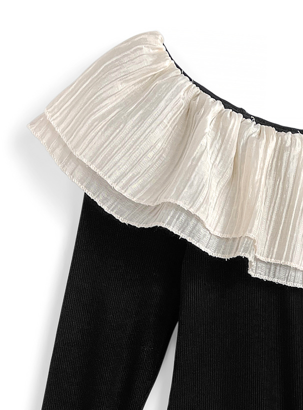 フリルオフショルダーリブトップス