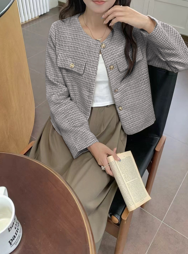 ツイードノーカラーゴールドボタンジャケット