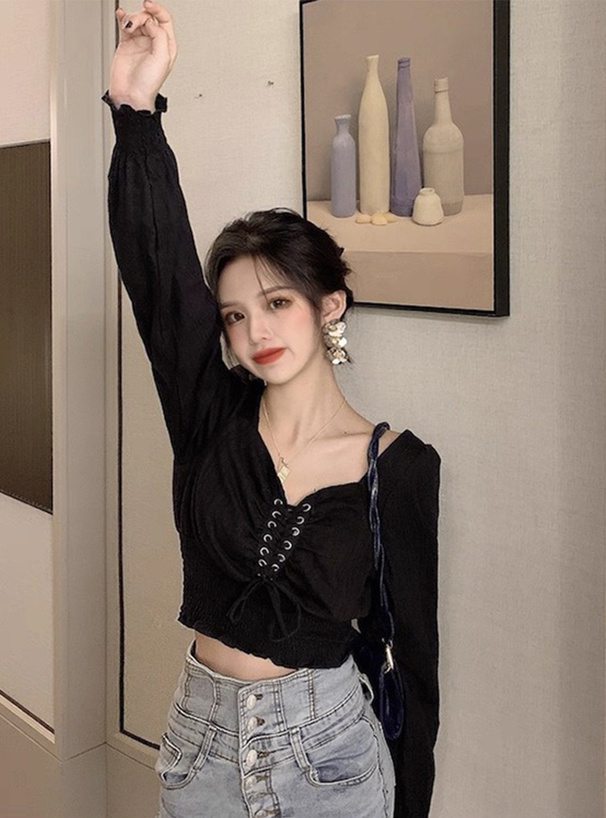 レースアップシャーリングトップス