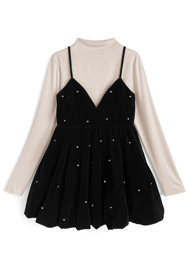 ビジューベロアキャミソールミニワンピース×ボトルネックトップスセットアップ