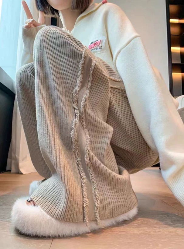 サイドフリンジラインリブニットパンツ