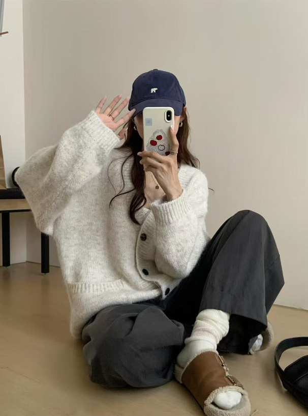 Vネックニットカーディガン[at2592] | レディースファッション通販の