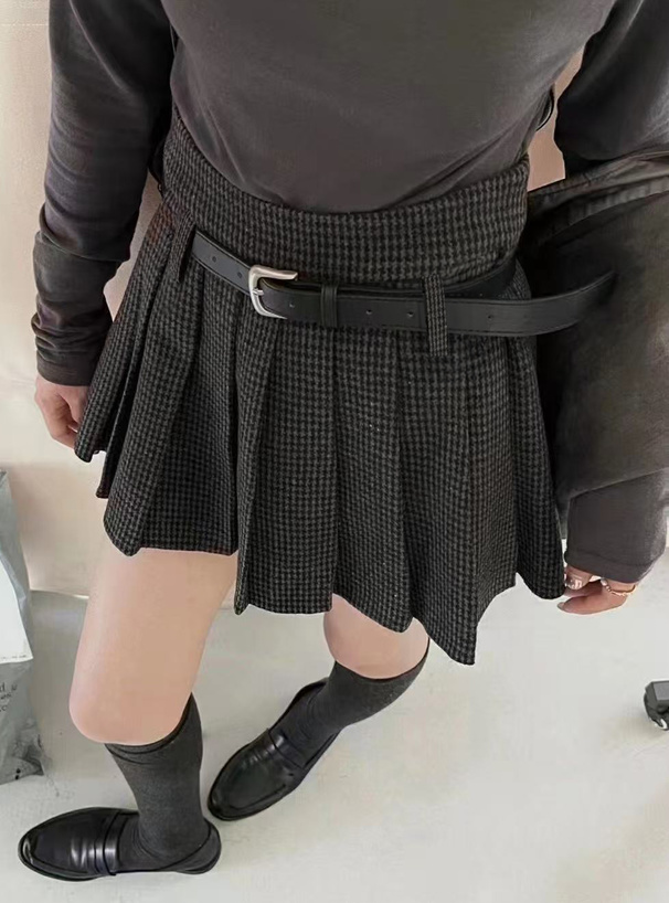 インパン裏地・ベルト付き千鳥柄プリーツミニスカート
