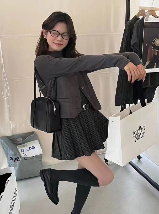 インパン裏地・ベルト付き千鳥柄プリーツミニスカート