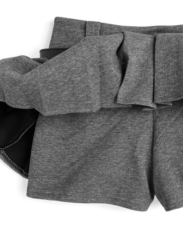 ベルト付きプリーツミニスカートパンツ