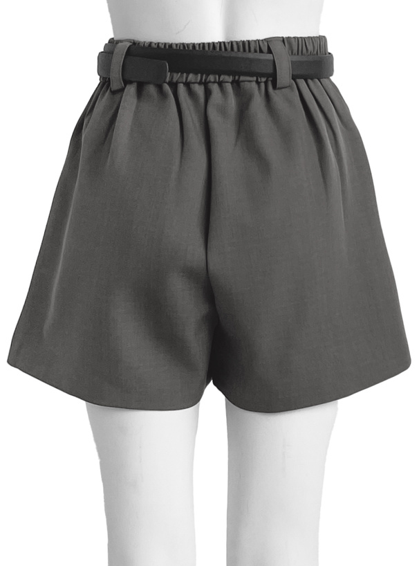 ブルネロクチネリ【美品】ショートパンツ L位 イタリア製 グレー ベルト付 ベルト付きロールアップショートパンツ[at1974] | レディース