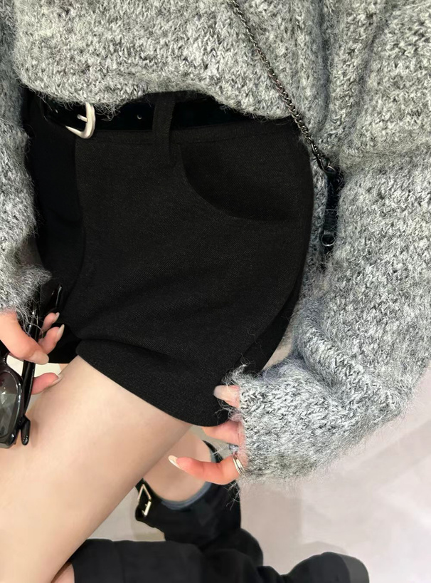 ベルト付きショートパンツ