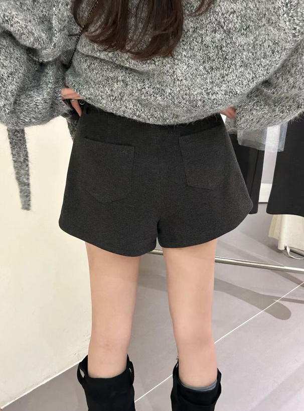 atlast&coアットラスト黒 ショートパンツ ベルト付き atlast&coアットラスト黒 ショートパンツ ベルト付き atlast&coアット