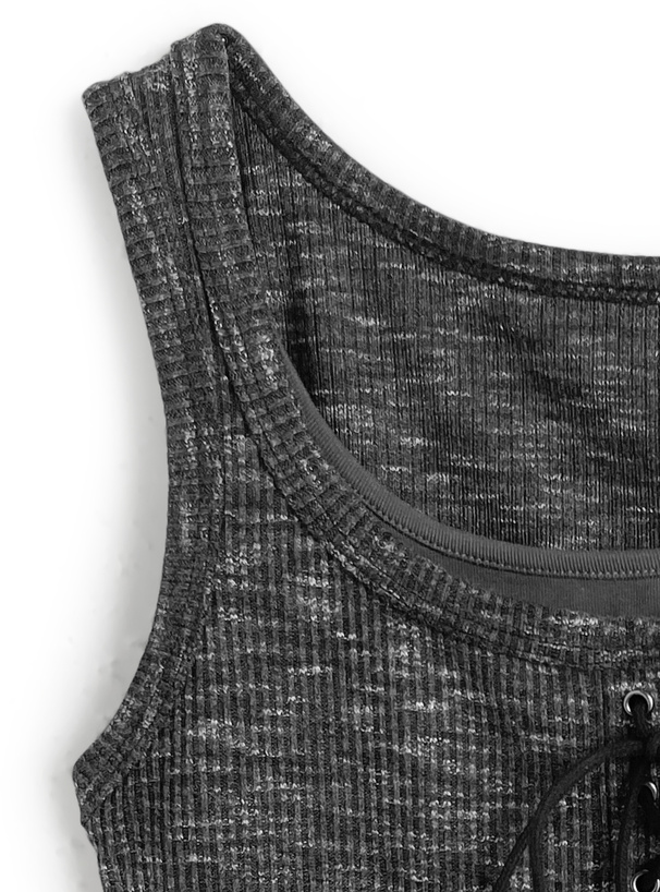 レイヤード風レースアップタンクトップ