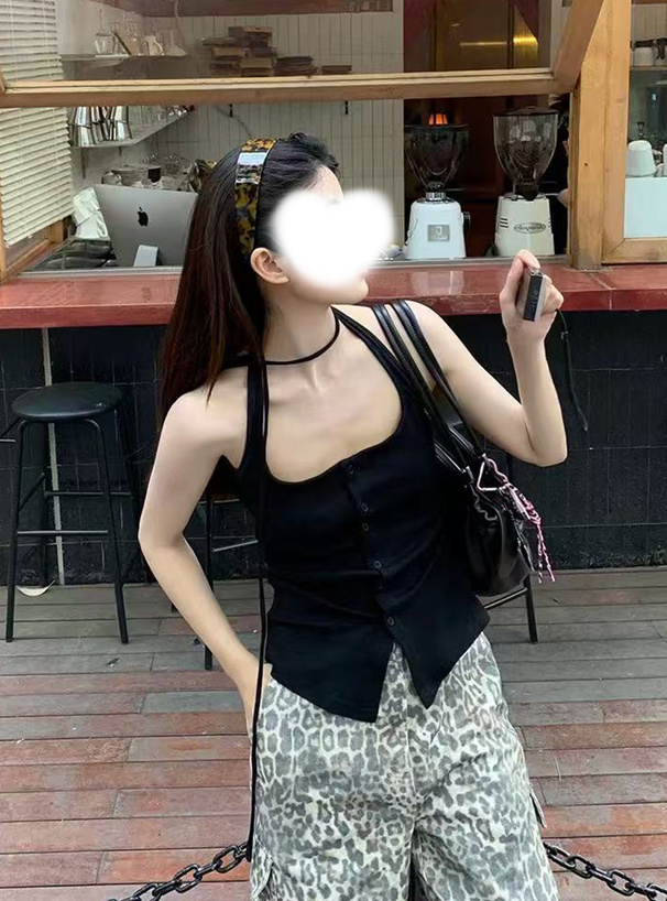 タイ付きホルターネックタンクトップ