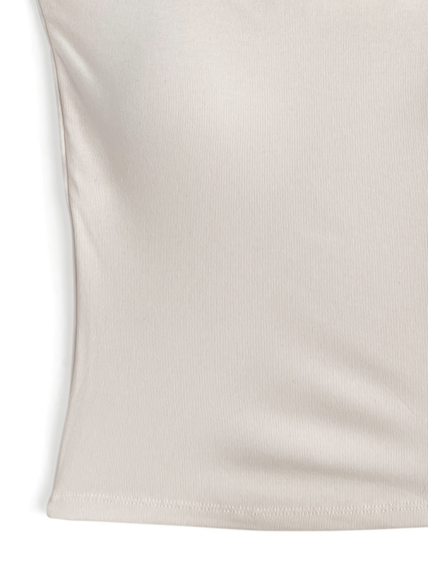 カップ付きバッククロスキャミソール