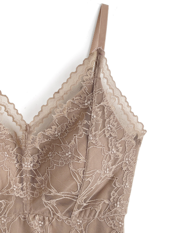 カップ付きレースキャミソール