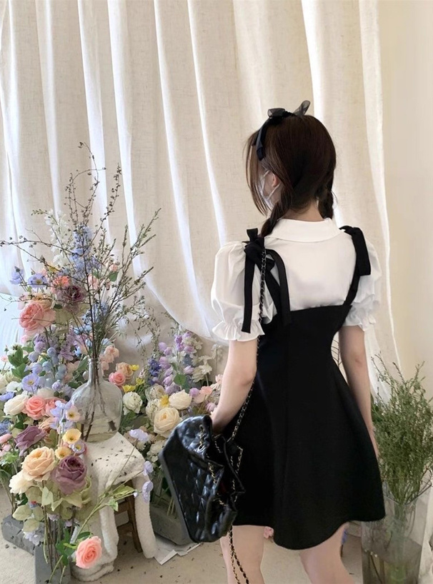 ショルダーリボンフレアミニワンピース×パフスリーブブラウスセットアップ