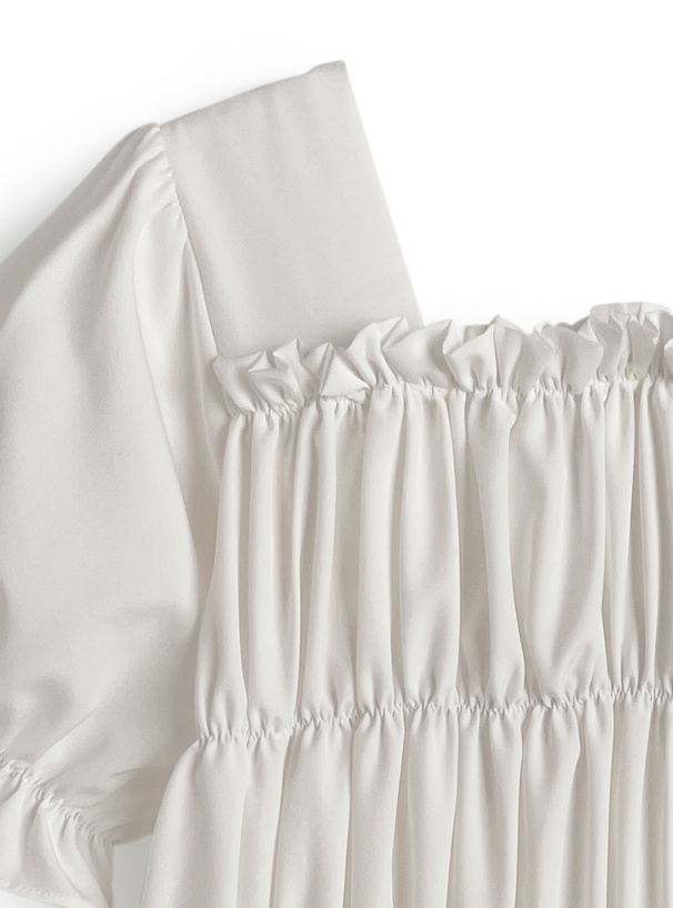 スクエアネックシャーリングフリルブラウス