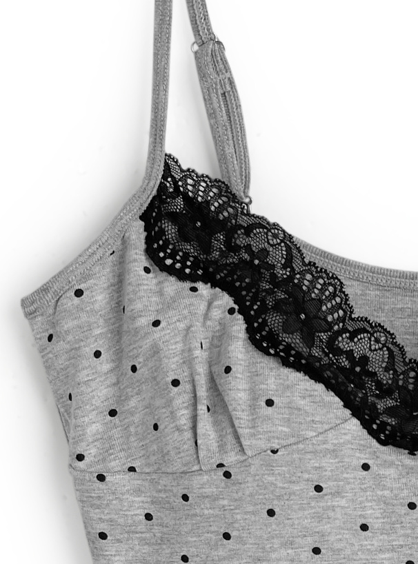 カップ付きドット柄レースキャミソール