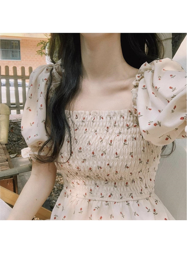 小花柄シャーリングフレアミニワンピース