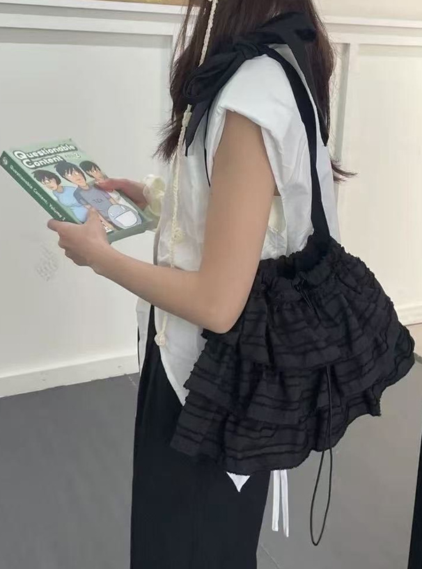 フリルリボンドロストショルダーバッグ