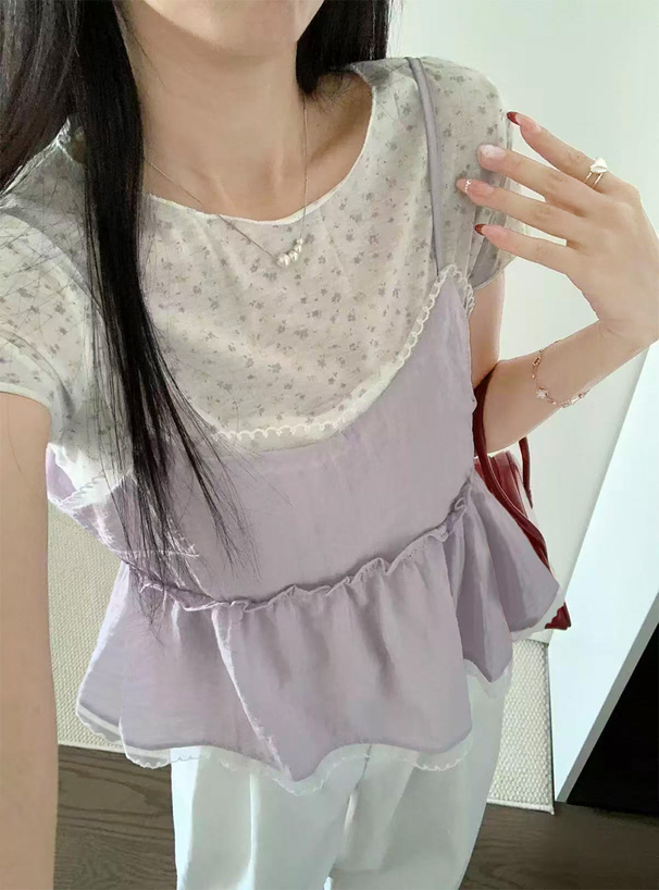 小花柄トップス×レースフリルキャミソールアンサンブル