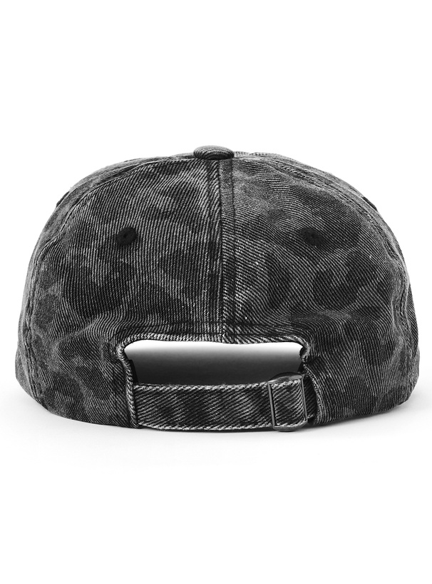 ヒョウ柄グレーキャップ ロゴ刺繍付き darcsport adidas LEOPARD BASEBALL CAP カーボン/ブラック（アディダス
