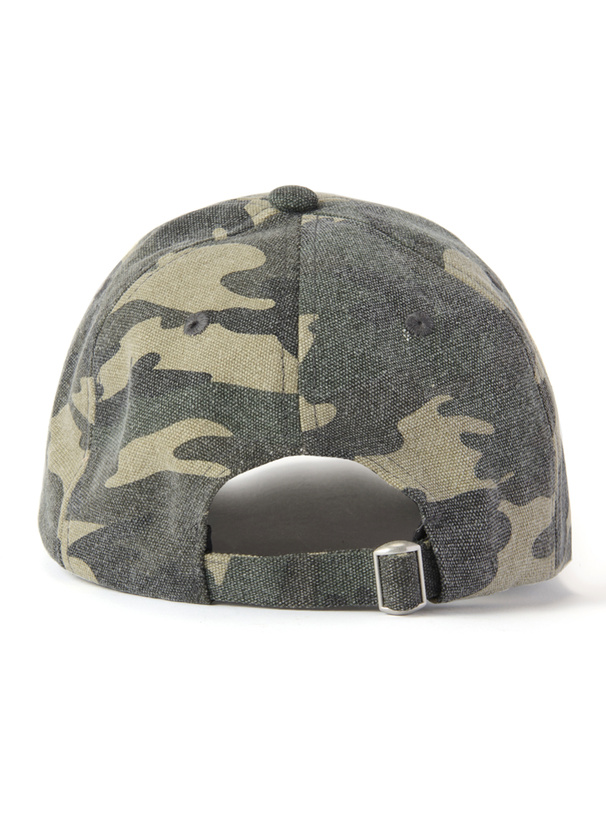 カモフラージュ柄ロゴ刺繍スタッズキャップ